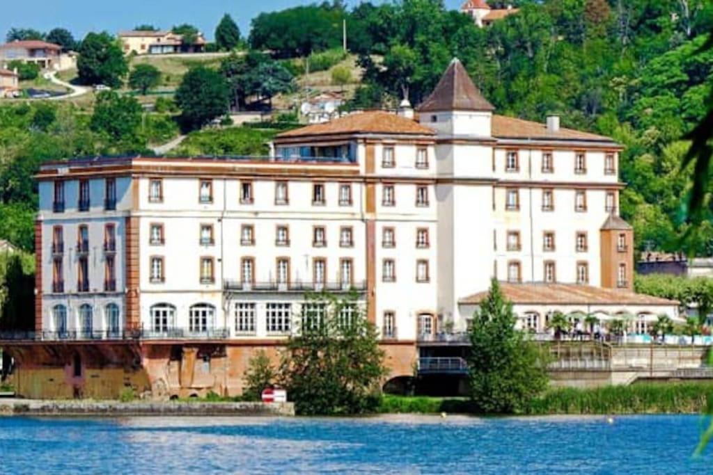 La Villa Des Muriers Tres Spacieuse Dans Un Environnement Calme Malause Buitenkant foto