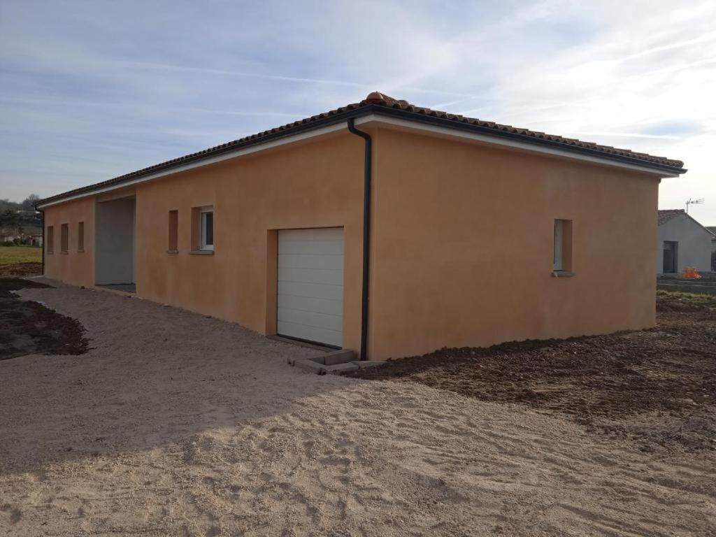 La Villa Des Muriers Tres Spacieuse Dans Un Environnement Calme Malause Buitenkant foto